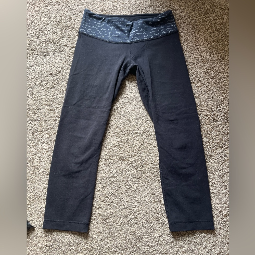 Lululemon capris leggings size 4 reversible
